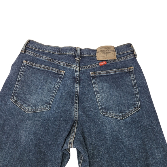 Wrangler Classic Blue Denim Jeans Mens Relaxed Fit 32x32 - Picture 13 of 13